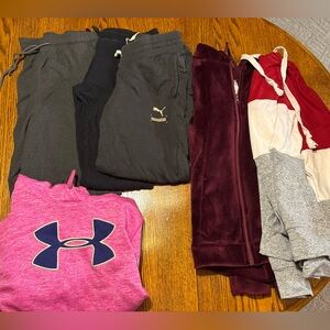 Women’s Sweatpants And Sweat Shirts Bundle Size Medium Lot Of 6